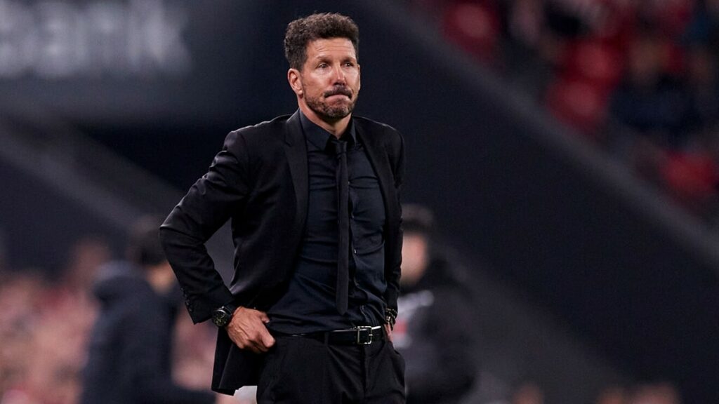 Diego Simeone là HLV biểu tượng của bóng đá phòng ngự