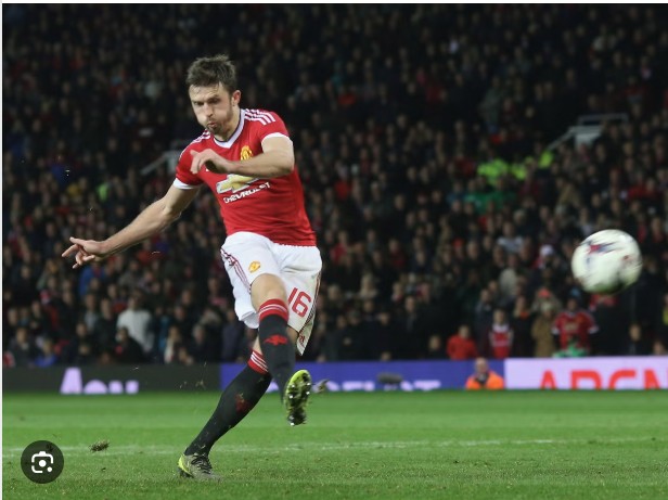 Phong cách thi đấu của Michael Carrick hồi còn thi đấu ảnh hưởng đến phong cách huấn luyện của ông sau này